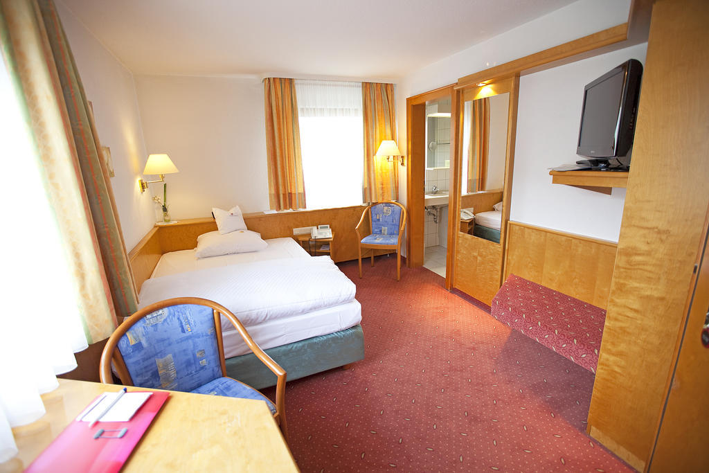 Hotel Restaurant Lamm Hebsack Remshalden Quarto foto